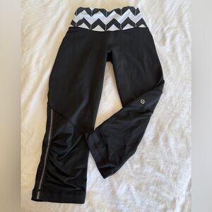 Lululemon Athletica chevron crop legging
